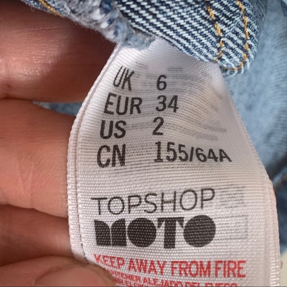 TOPSHOP Moto Zipper Denim Patch Pocket Mini Skirt - Picture 16 of 16